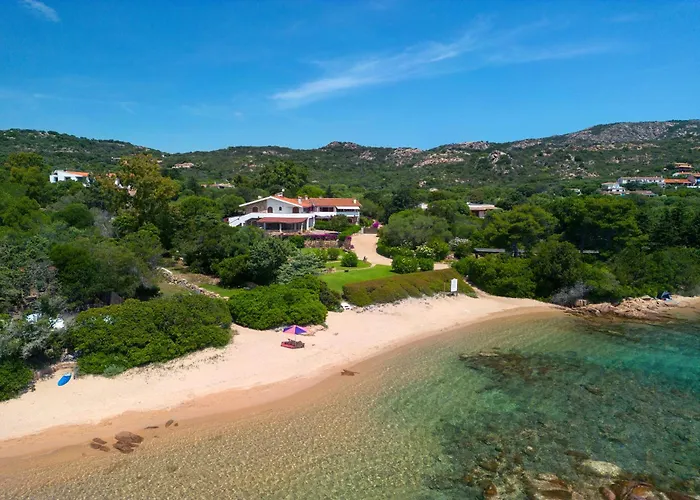 Baia Dorata Porto Istana