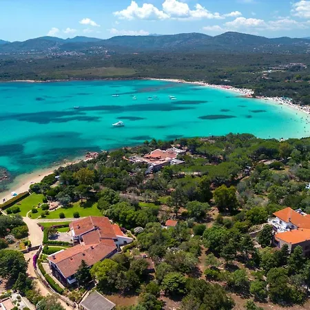 Baia Dorata Porto Istana