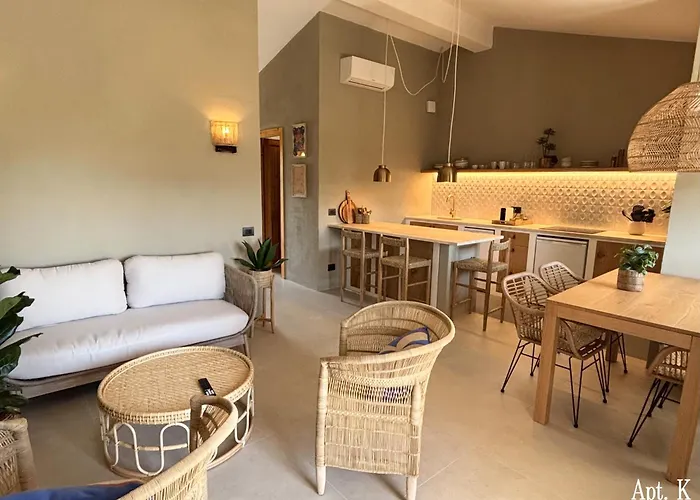 Baia Dorata Porto Istana